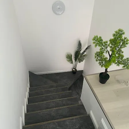 Uniri Urban Escape 103